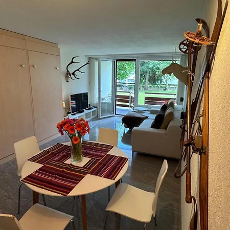 Stylish Alpine In Davos, Wifi & Netflix Apartamento